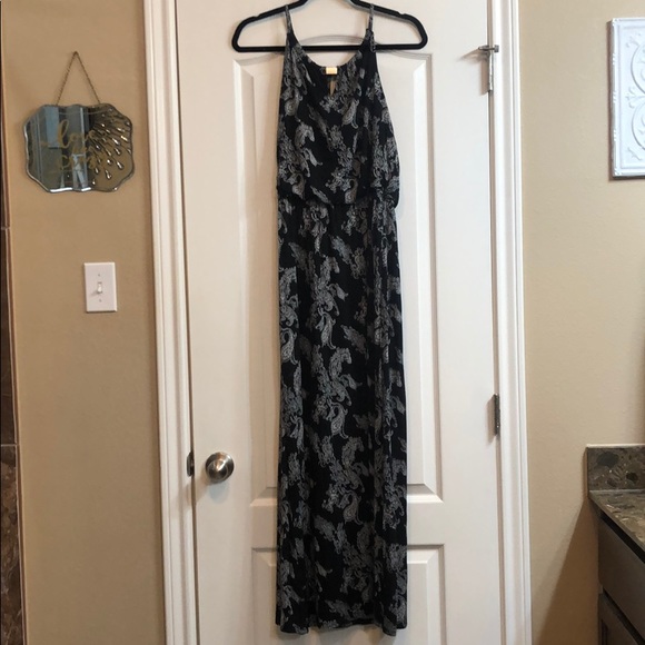 Super cute Maxi Dress with Elastic Waist - Picture 1 of 4